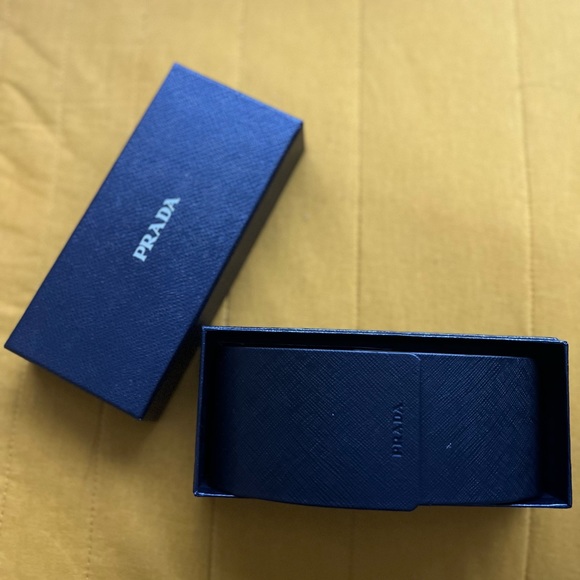 PRADA sunglasses 🕶️ EUC - Picture 3 of 6
